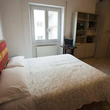 Bed and Breakfast Zire Λ' Άκουιλα